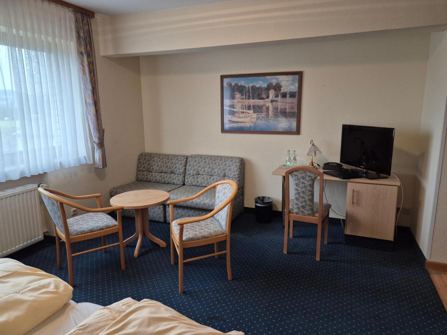 Hotel Zur Waage باد مونستريفل المظهر الخارجي الصورة