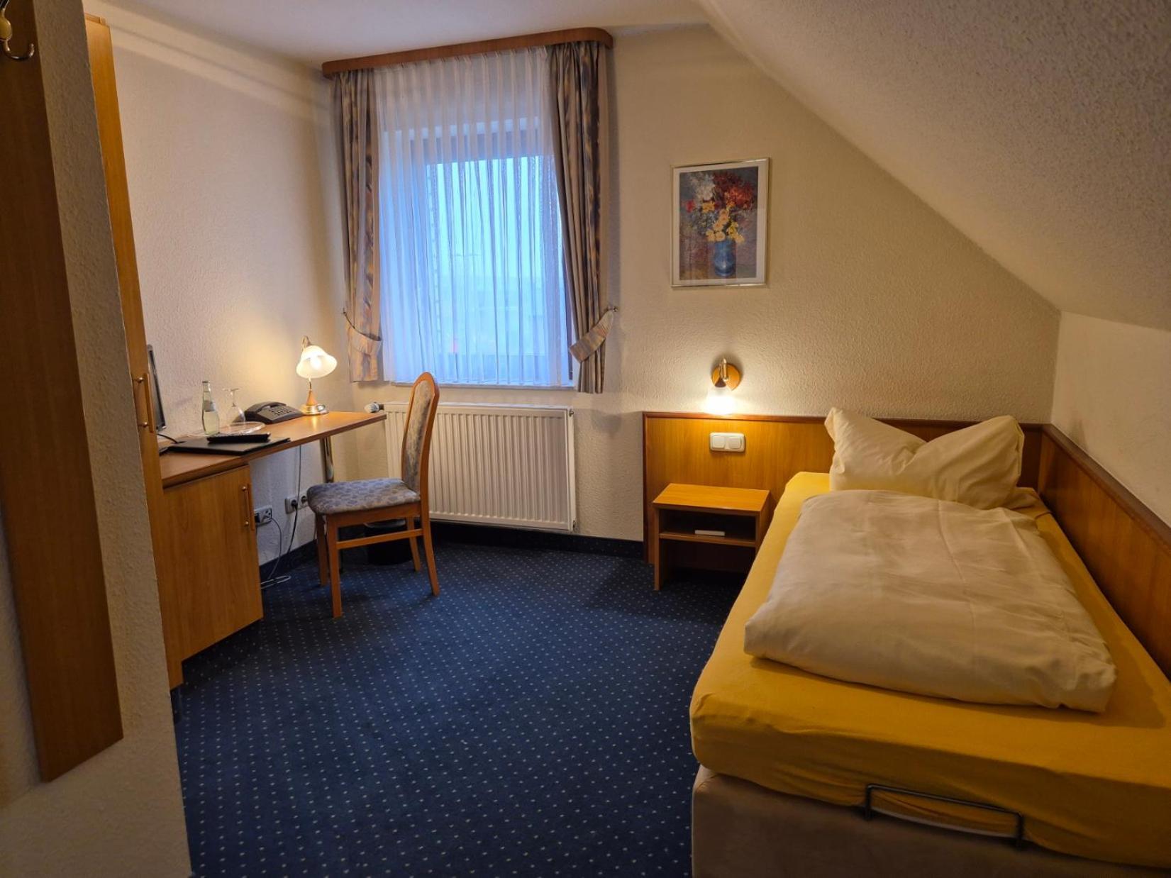 Hotel Zur Waage باد مونستريفل المظهر الخارجي الصورة