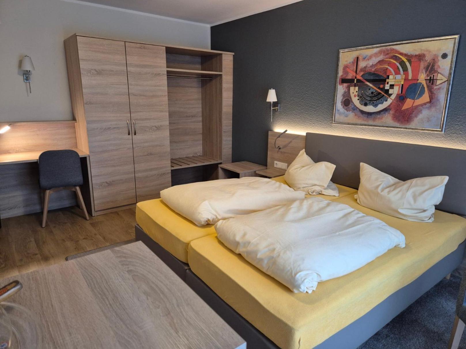 Hotel Zur Waage باد مونستريفل المظهر الخارجي الصورة